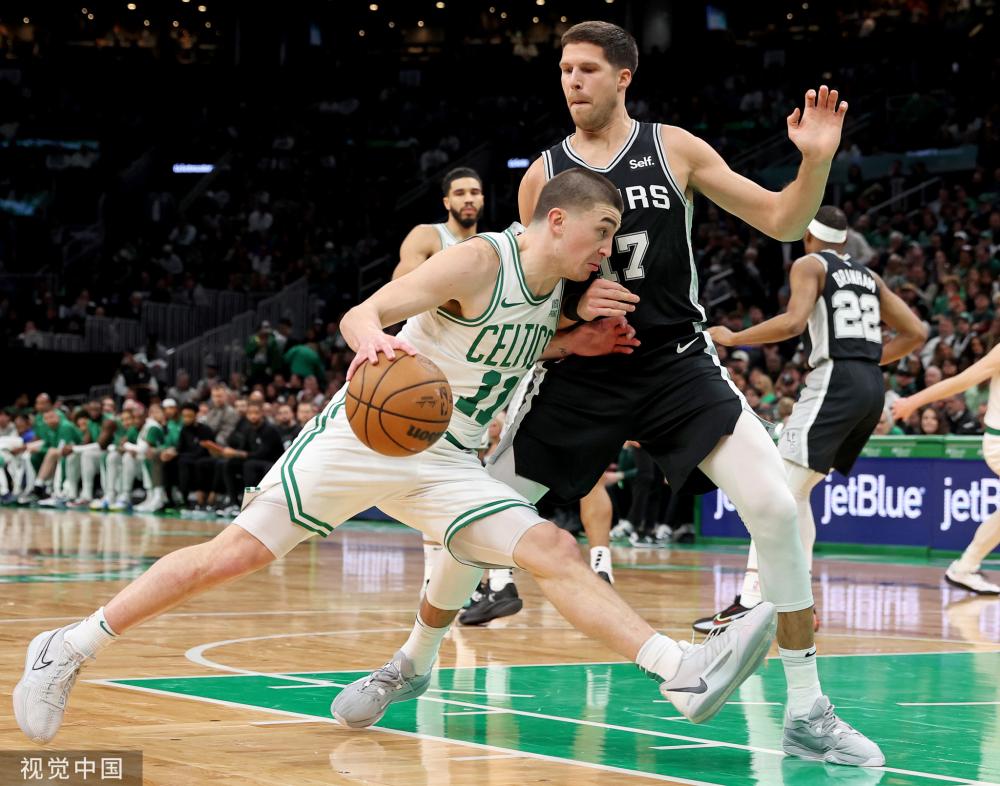 领衔的锋线 领衔的锋线